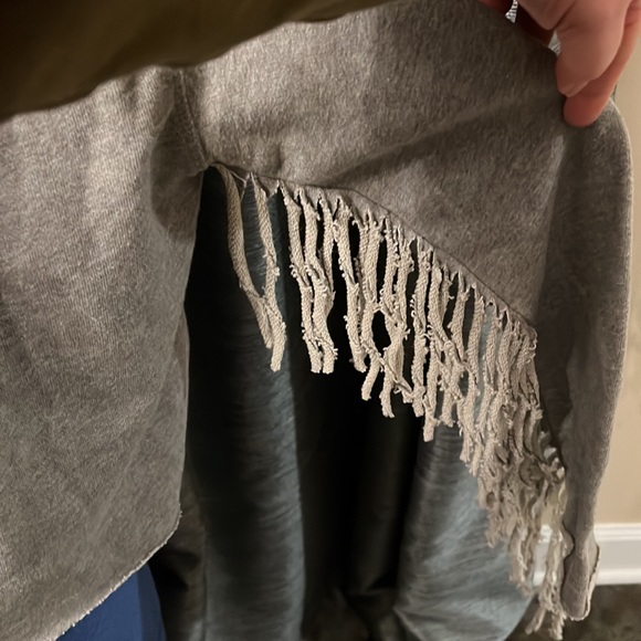 Free People Oversized Fringe Sleeve Sweatshirt Size XS - Picture 3 of 8